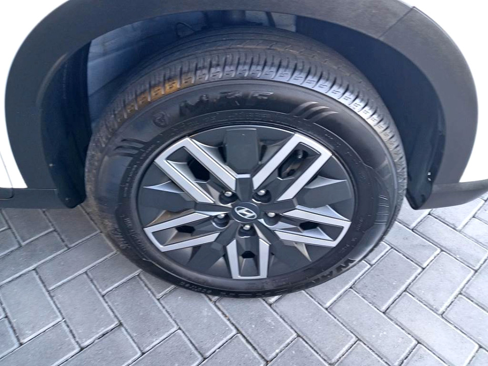 Photo 17 of 20
