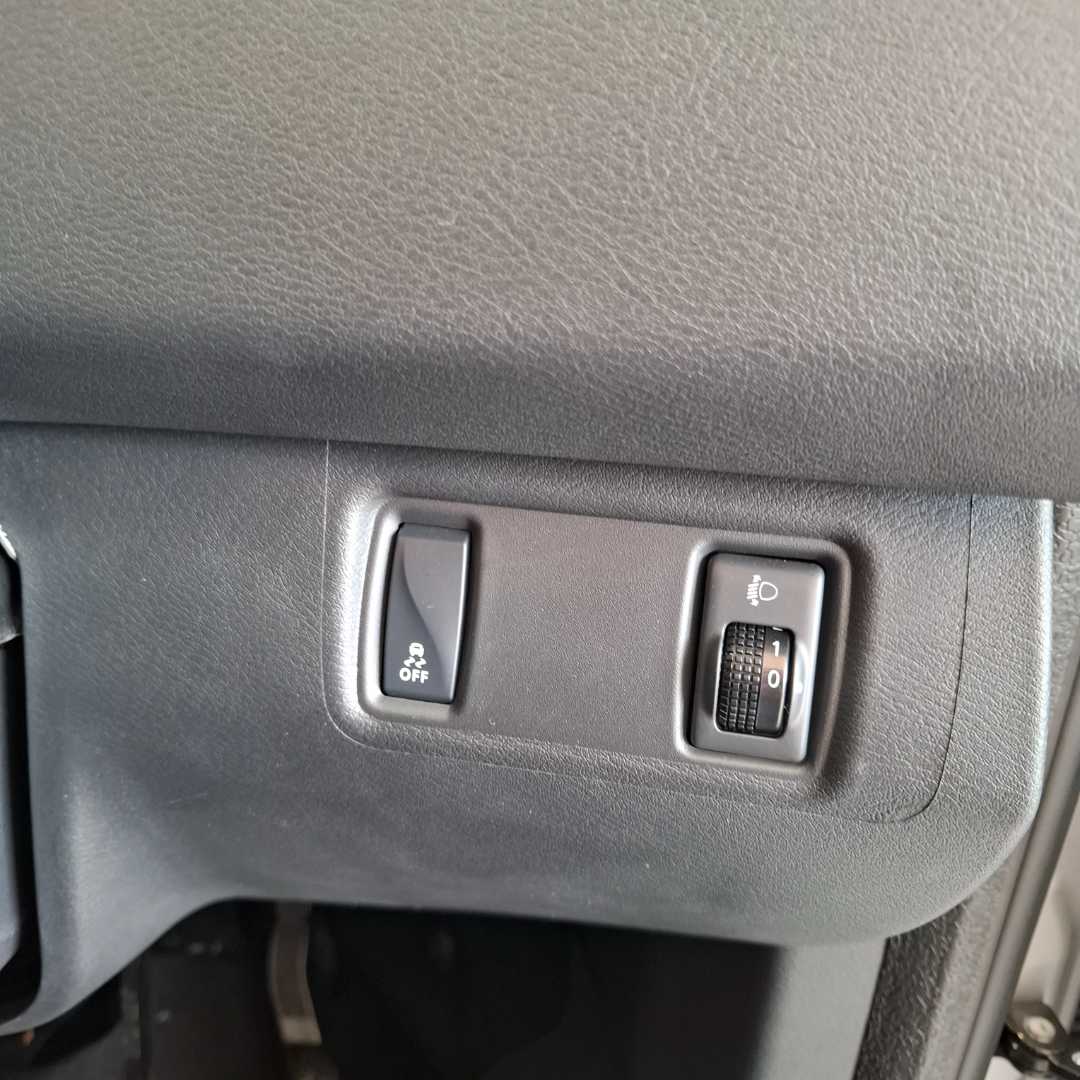 Photo 16 of 24