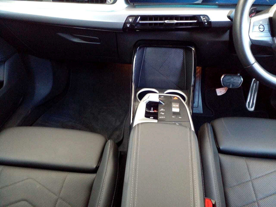Photo 14 of 20