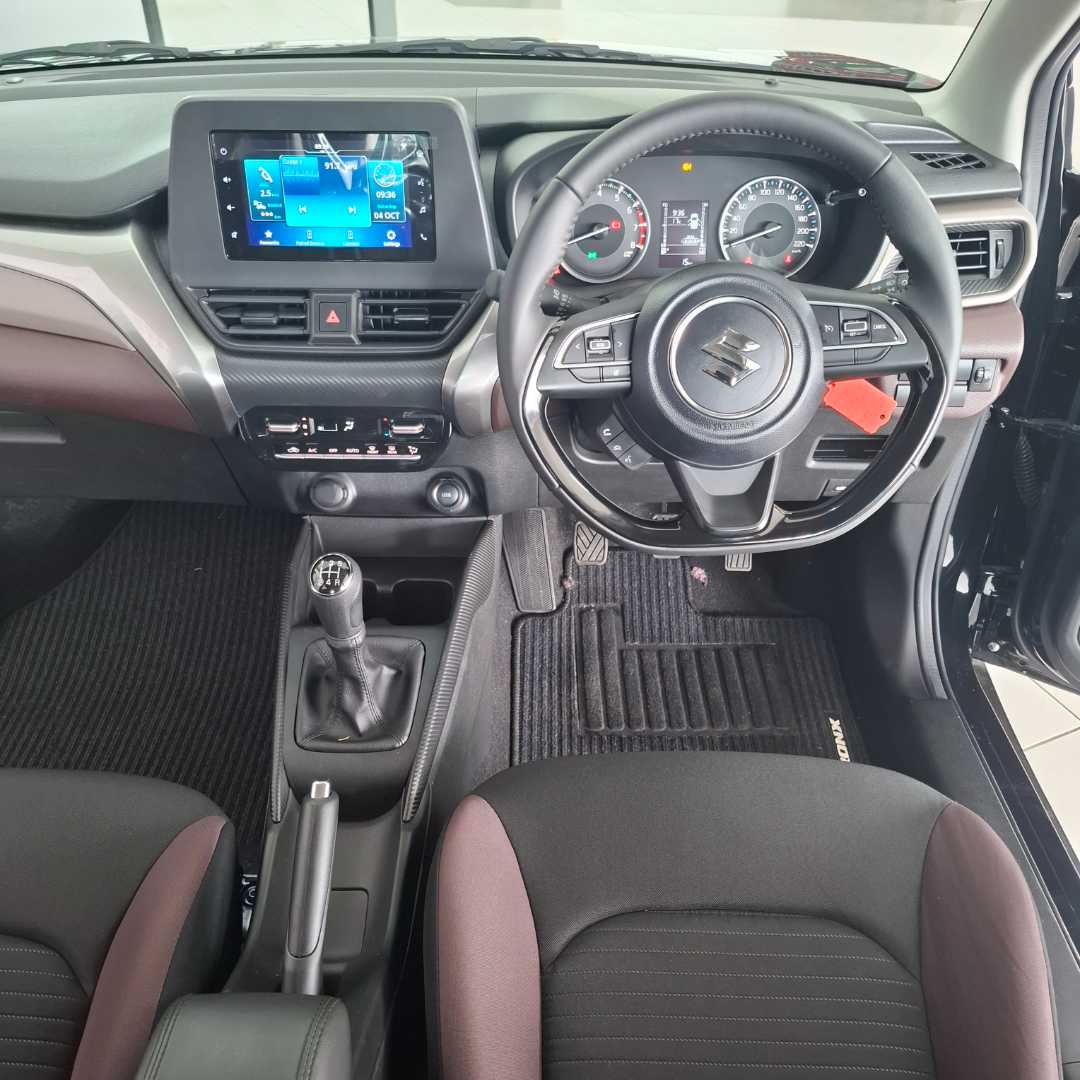 Photo 13 of 27