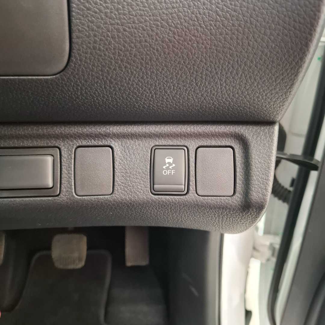 Photo 16 of 27