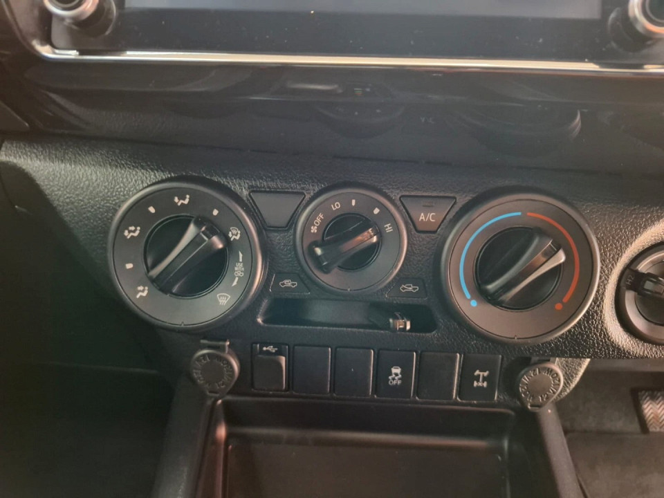 Photo 14 of 20