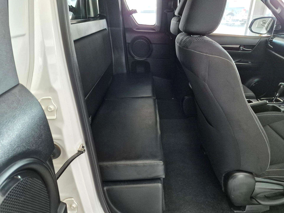 Photo 14 of 20