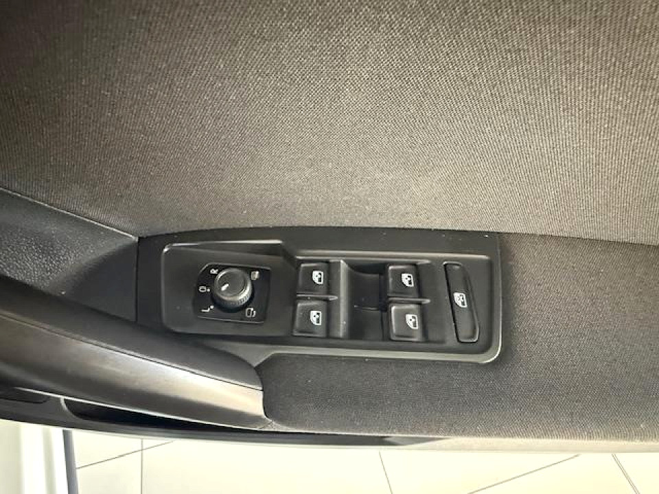 Photo 9 of 23