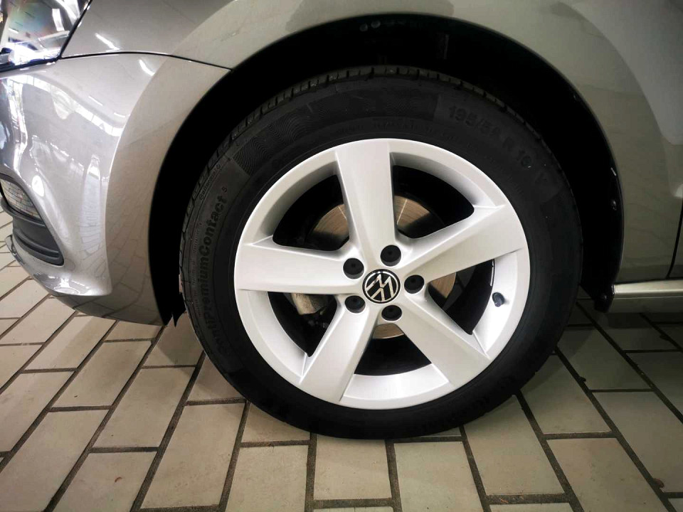Photo 8 of 20