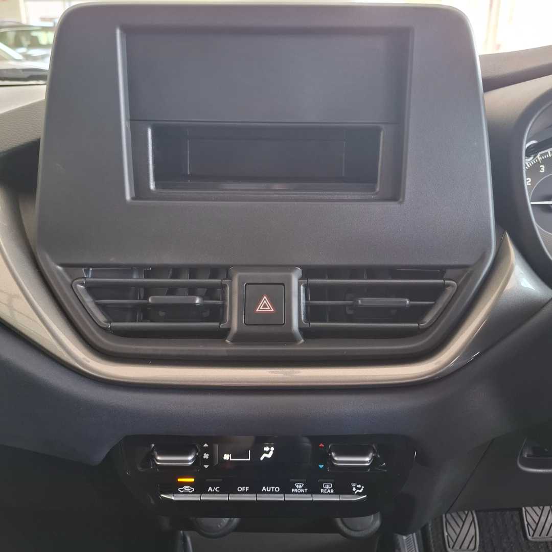 Photo 18 of 26