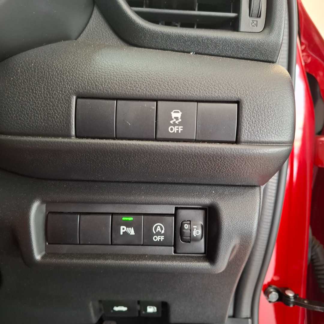Photo 16 of 27