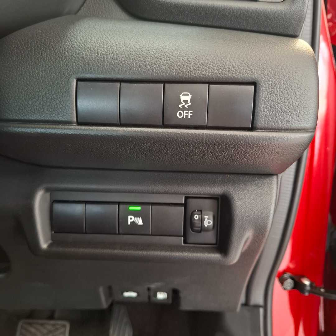 Photo 16 of 27