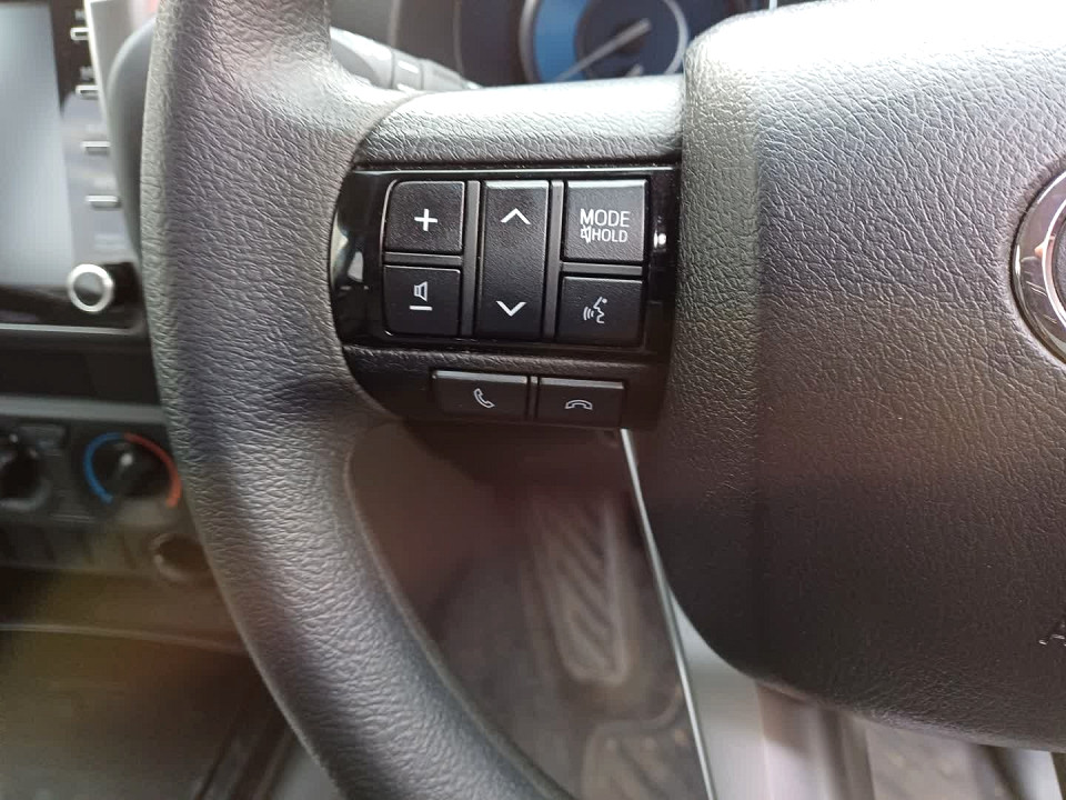 Photo 9 of 28
