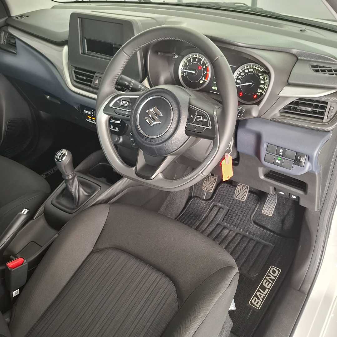 Photo 11 of 25