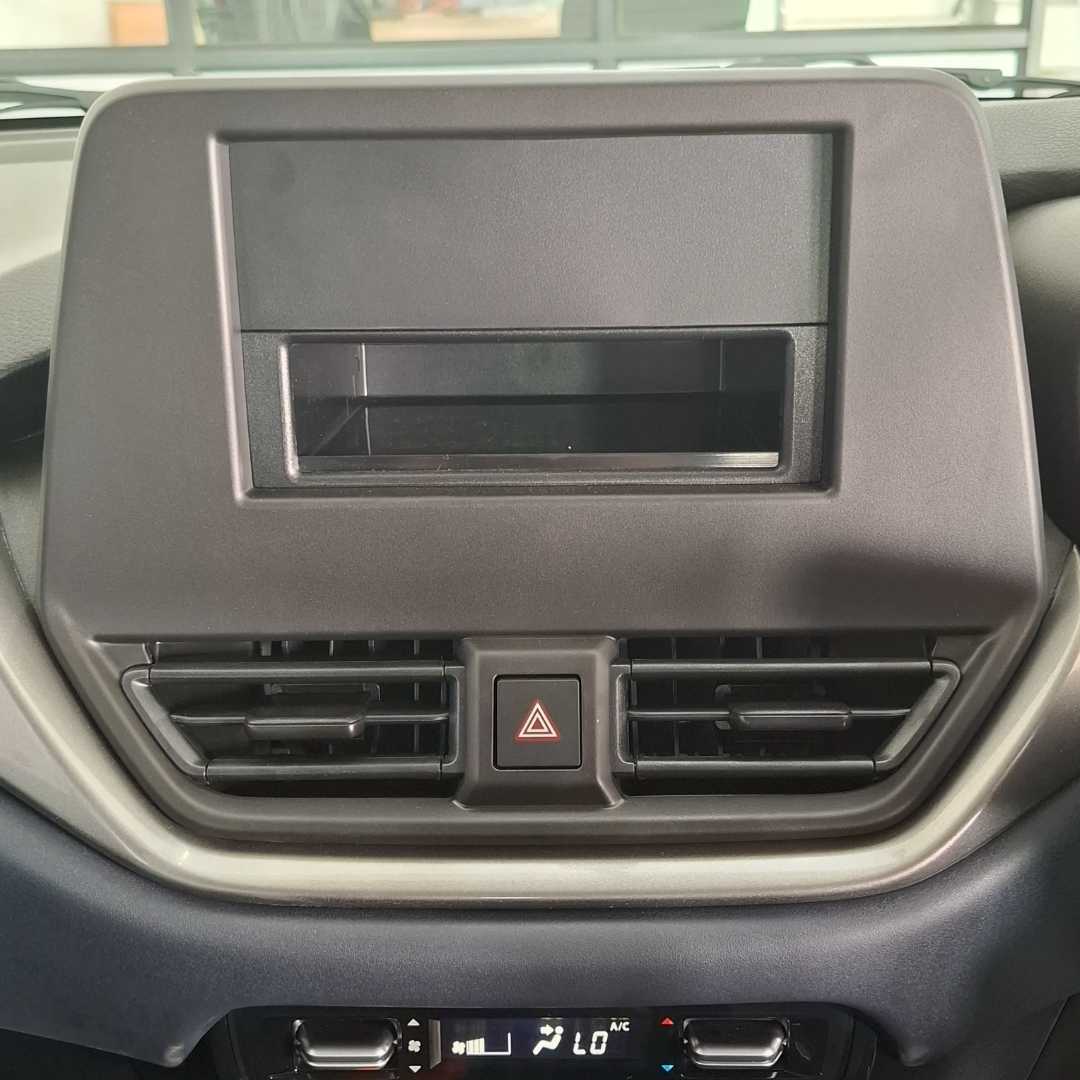 Photo 16 of 25