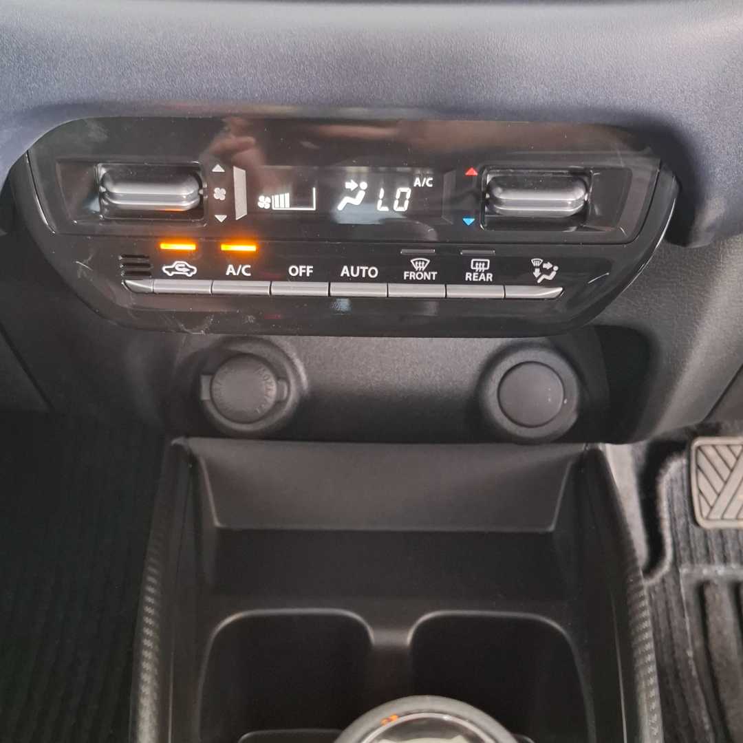 Photo 17 of 25