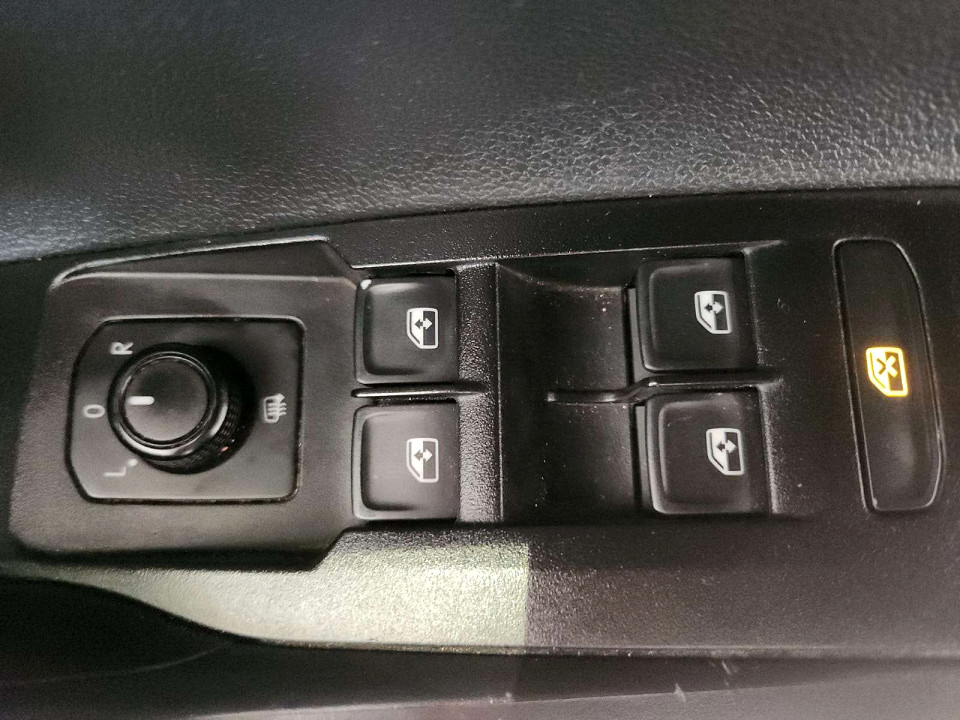 Photo 14 of 20