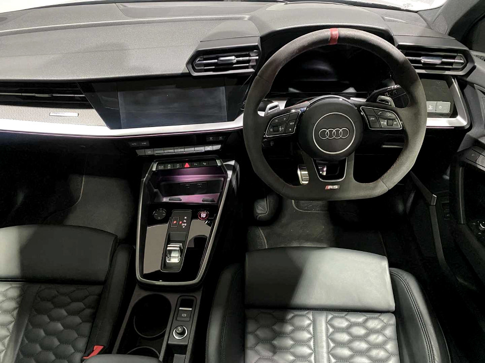 Photo 18 of 20