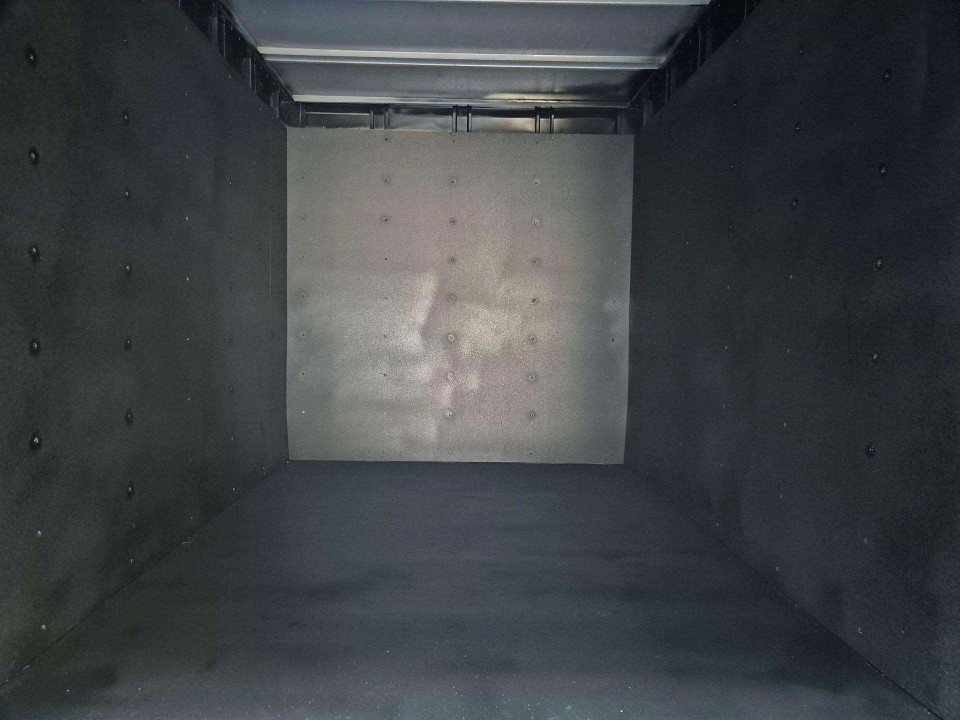 Photo 8 of 20