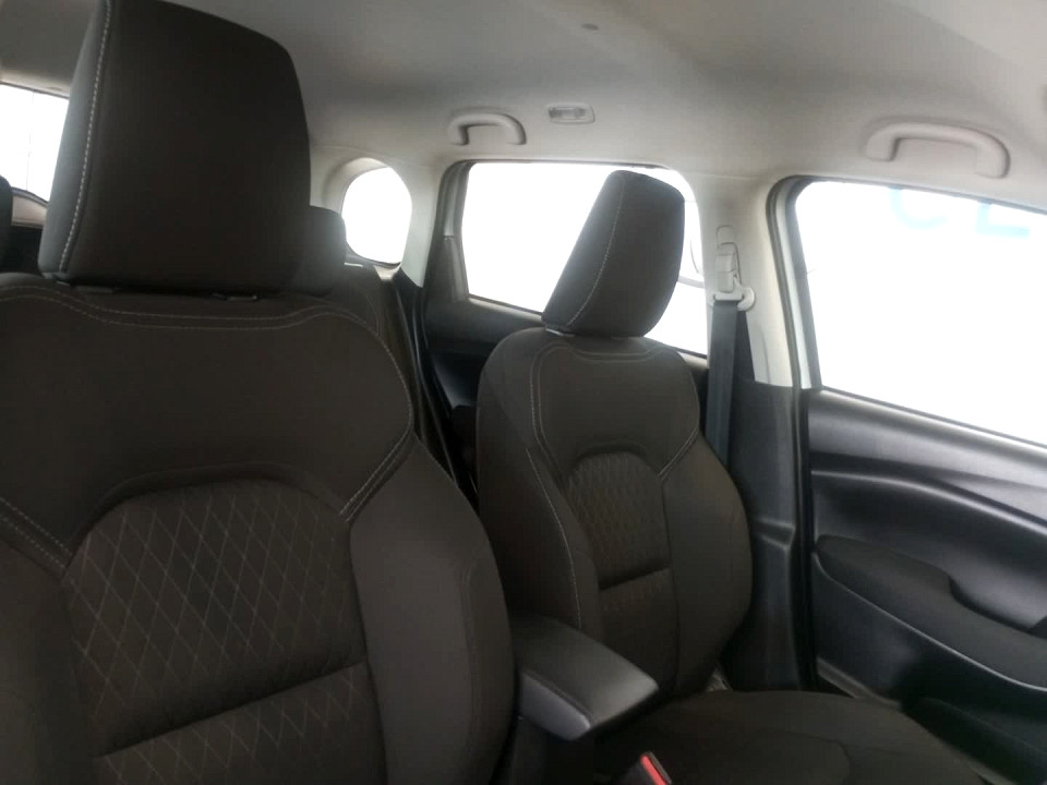 Photo 18 of 23