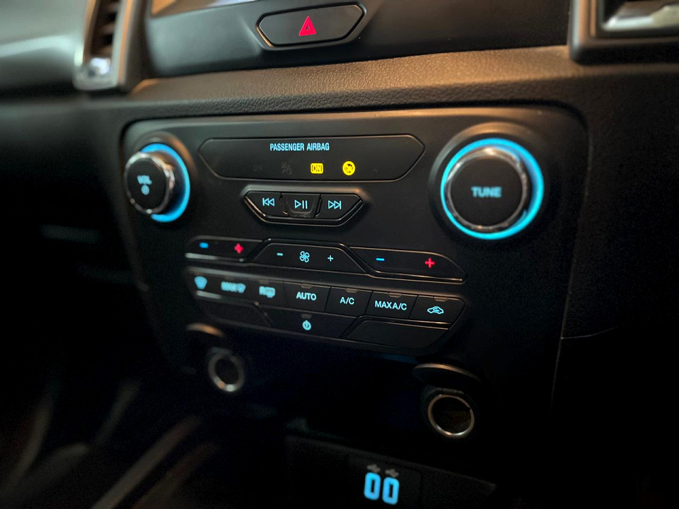 Photo 18 of 20