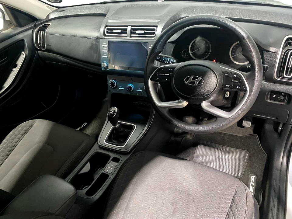 Photo 11 of 20