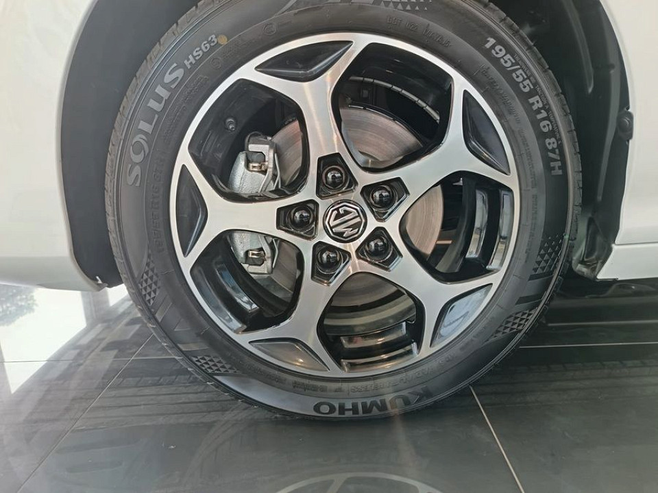 Photo 18 of 22