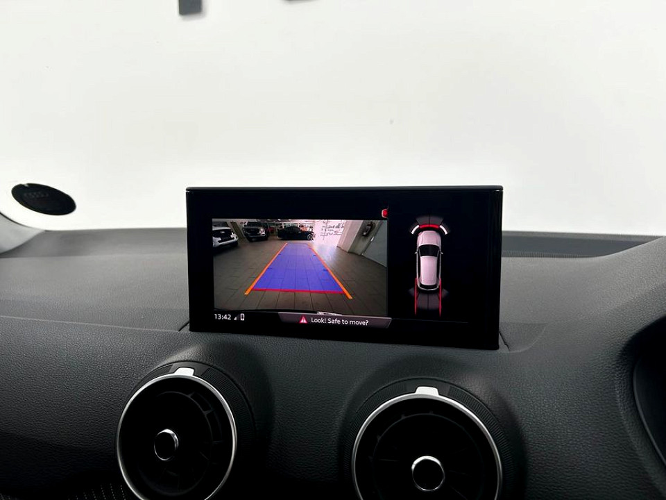 Photo 9 of 17