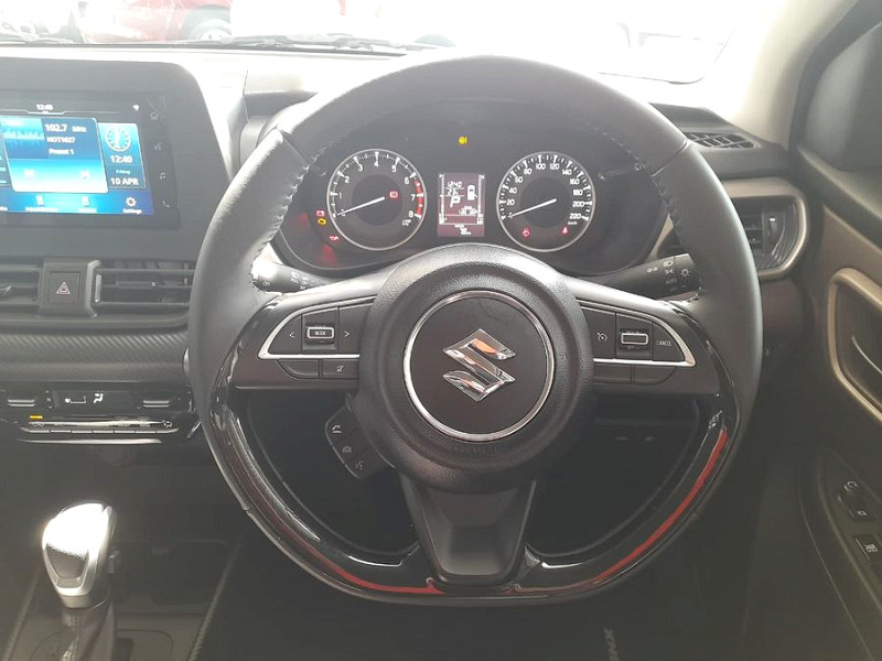 Photo 18 of 25