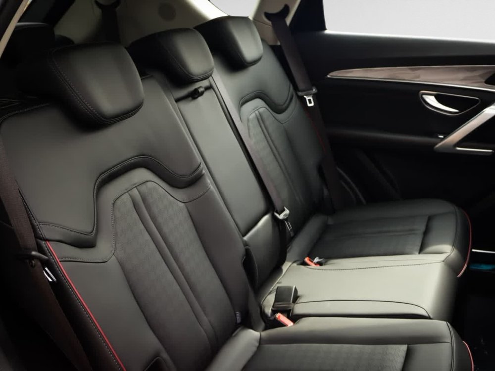 Photo 11 of 17