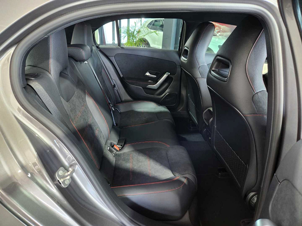 Photo 17 of 20