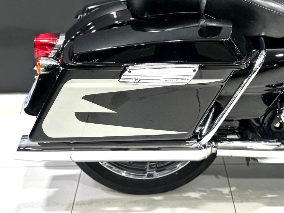 Photo 17 of 19