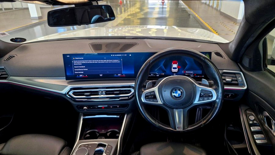 Photo 22 of 28
