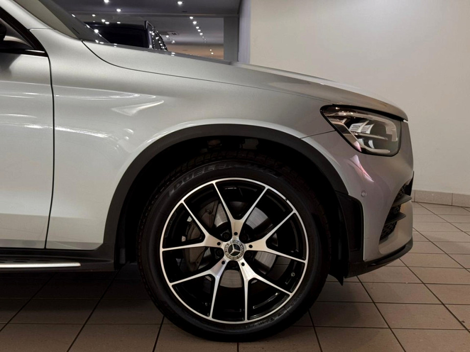 Photo 9 of 20