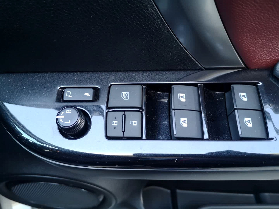 Photo 19 of 20