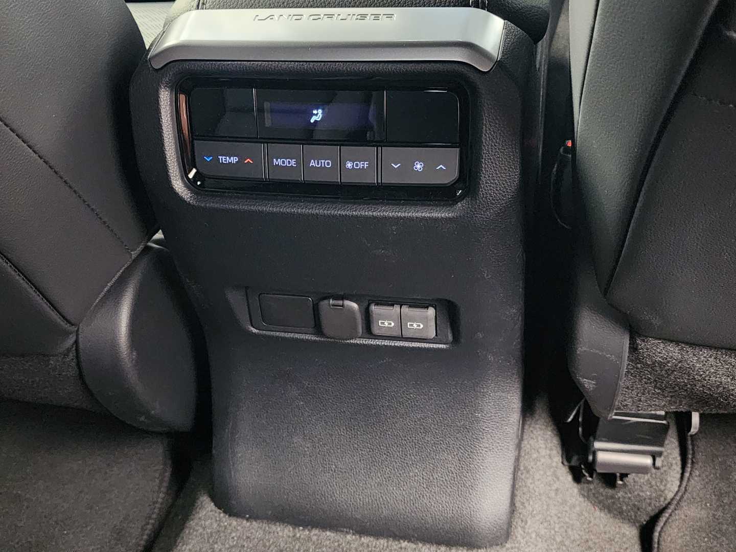 Photo 18 of 20