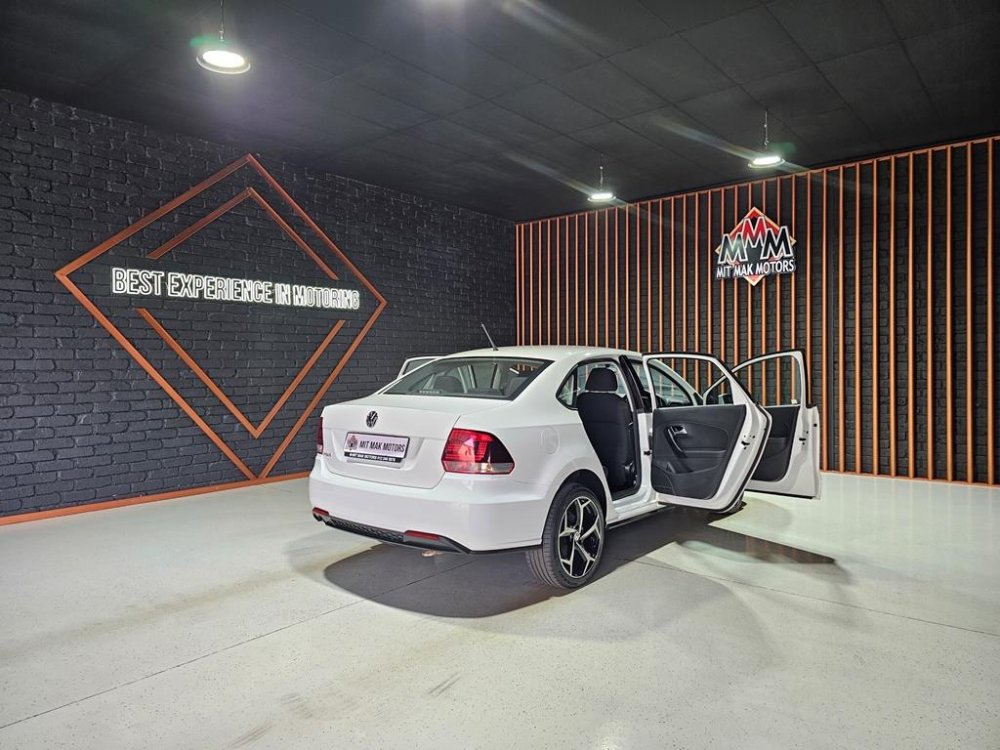 Photo 23 of 27