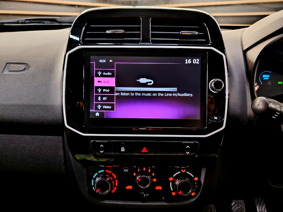 Photo 14 of 30