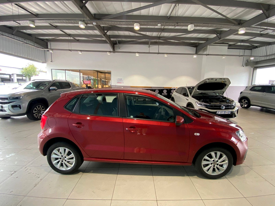 Photo 3 of 20