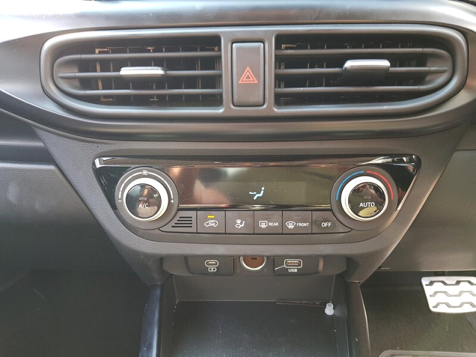 Photo 19 of 20