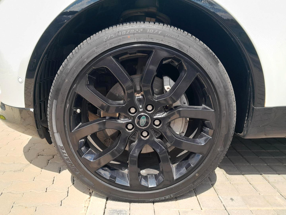 Photo 19 of 25