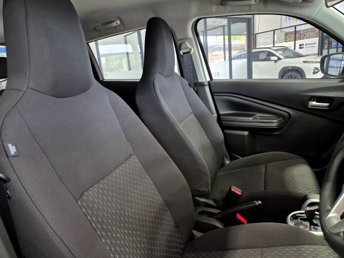 Photo 4 of 24