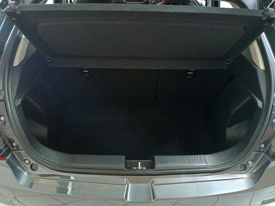 Photo 16 of 23