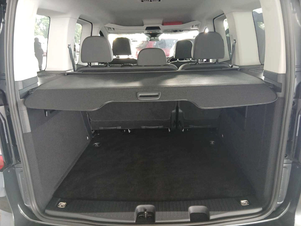 Photo 9 of 20
