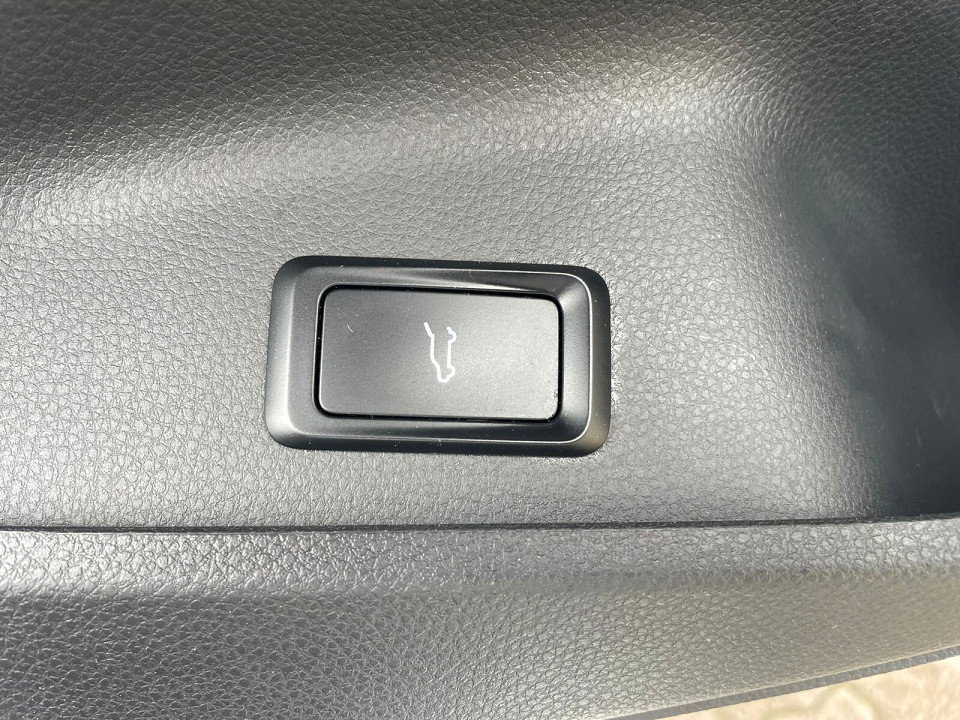 Photo 16 of 22
