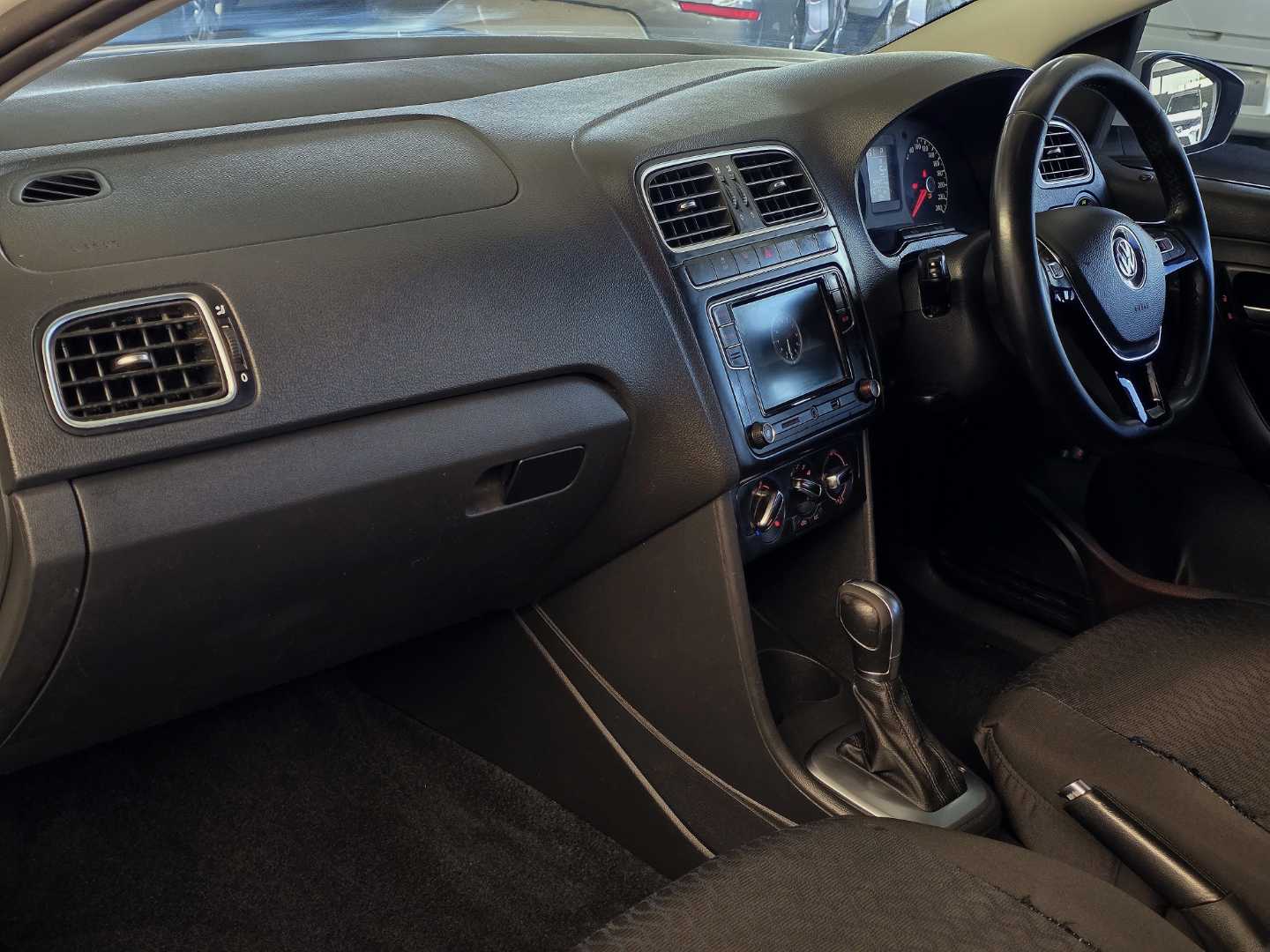 Photo 4 of 19