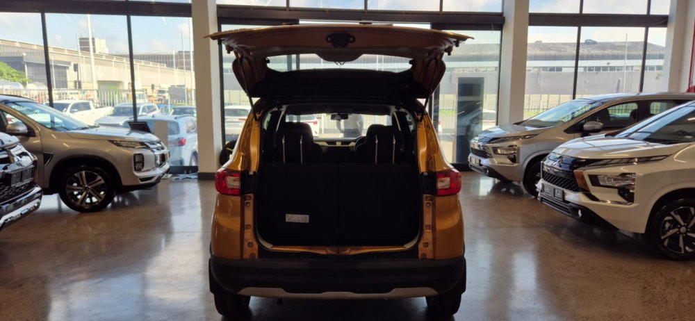 Photo 14 of 21