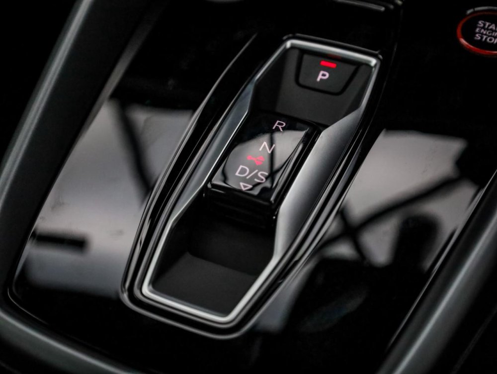 Photo 20 of 32