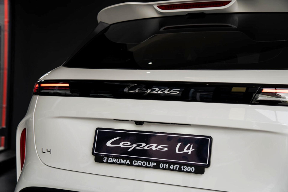 Photo 6 of 21