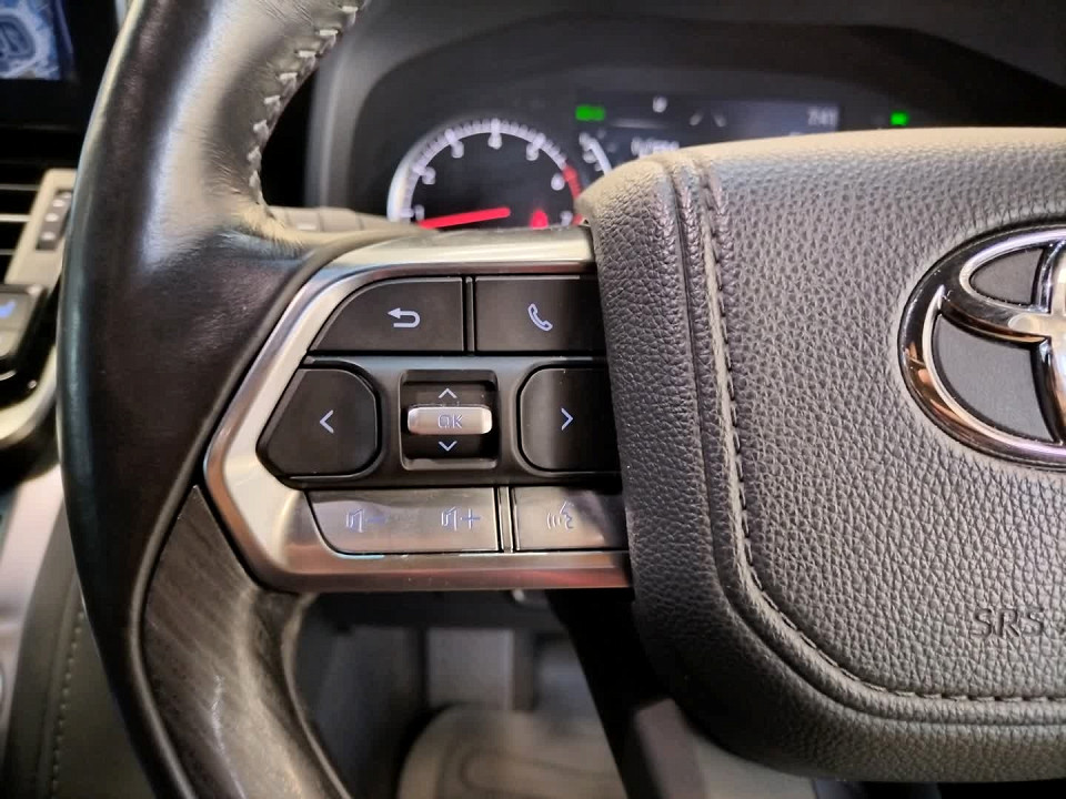 Photo 9 of 24