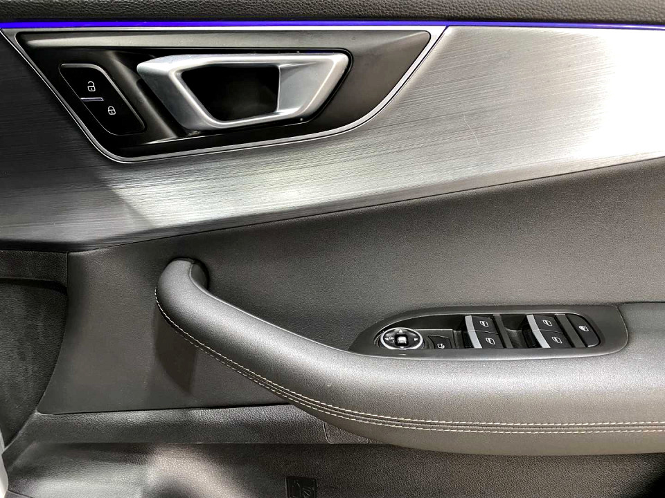 Photo 13 of 20