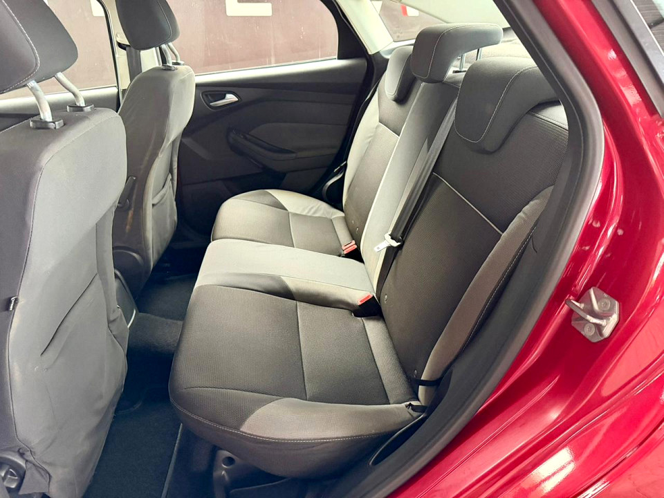 Photo 17 of 18