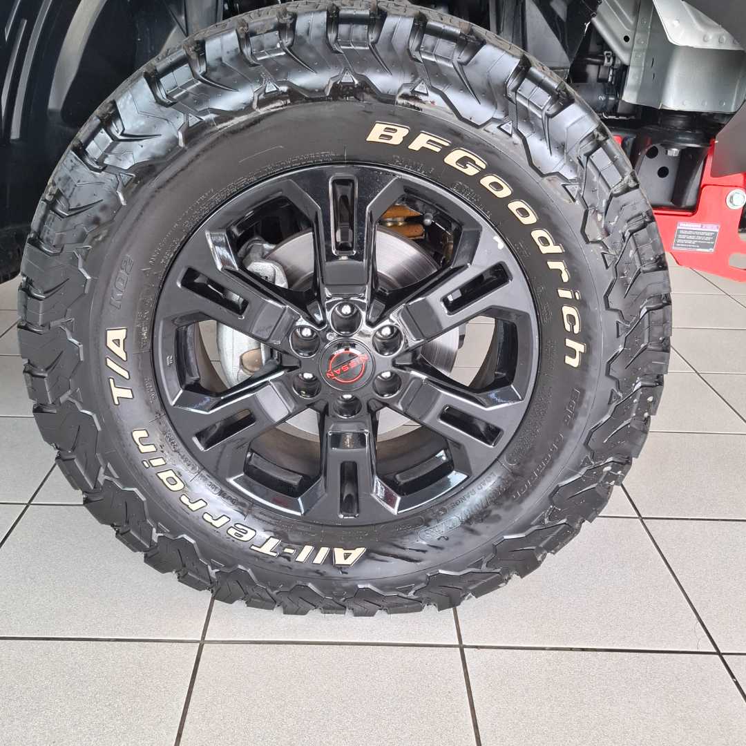 Photo 14 of 28