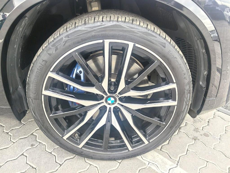 Photo 9 of 22